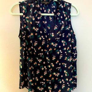 Banana Republic Factory sleeveless blouse NWOT